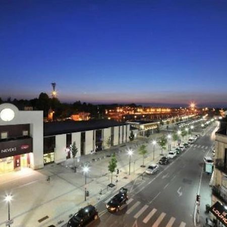 Nevers, Appartement De Standing Proche De La Gare Екстериор снимка