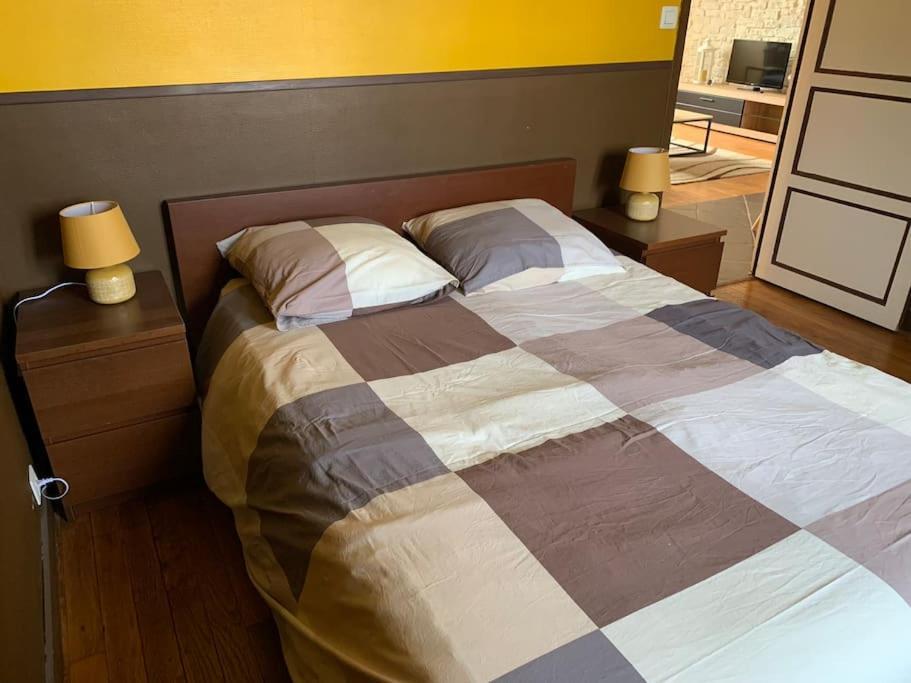 Nevers, Appartement De Standing Proche De La Gare Екстериор снимка